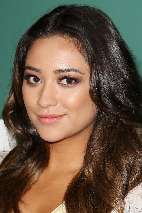 Shay Mitchell