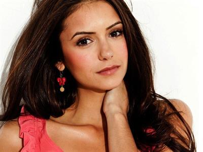 Nina Dobrev