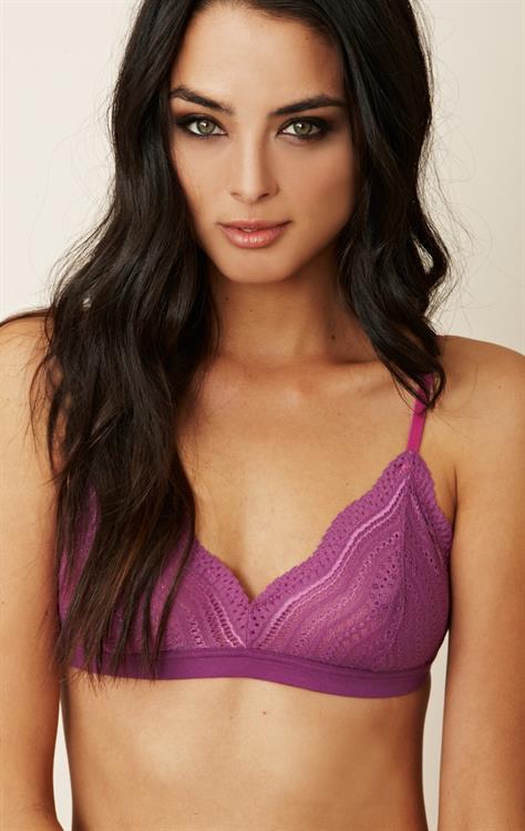 Xian Mikol in lingerie