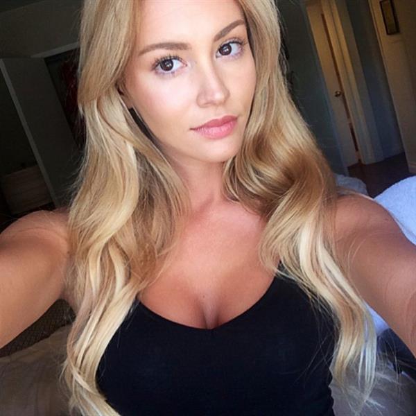 Bryana Holly taking a selfie