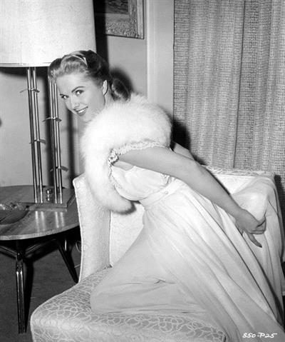 Martha Hyer