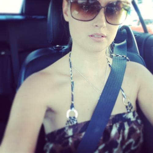 Genevieve Morton taking a selfie