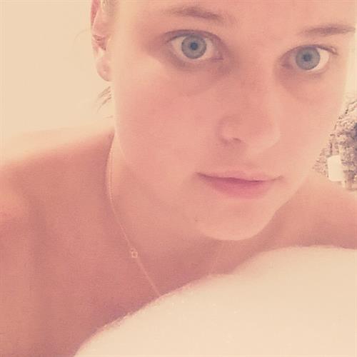 Genevieve Morton taking a selfie