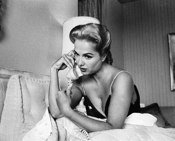 Martha Hyer