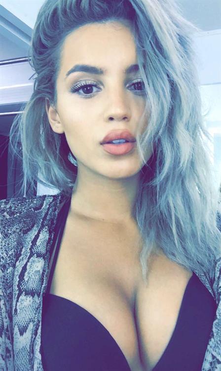 Val Mercado taking a selfie