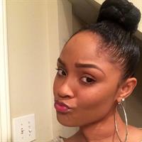 Maliah Michel taking a selfie