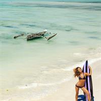 Nina Agdal - Sports Illustrated Swimsuit 2016