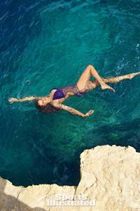 Robyn Lawley - Sports Illustrated Swimsuit 2016