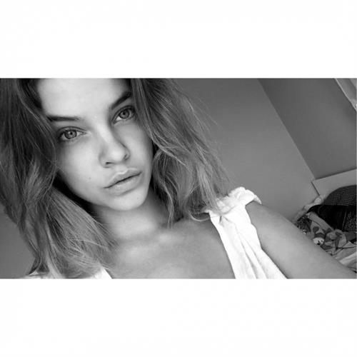 Barbara Palvin taking a selfie