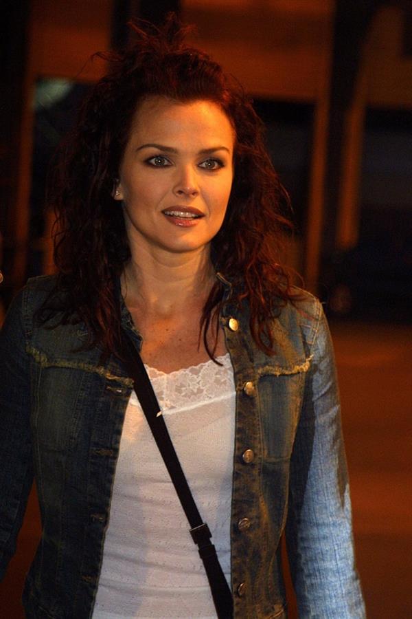 Dina Meyer