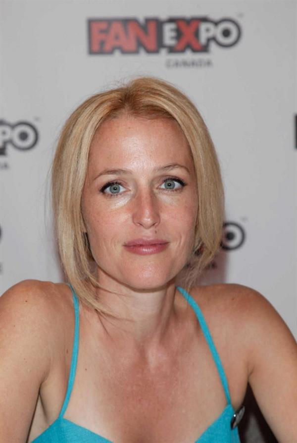 Gillian Anderson