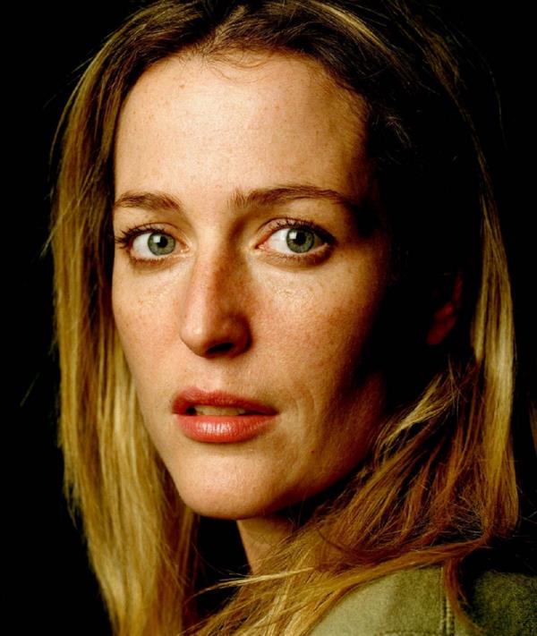 Gillian Anderson