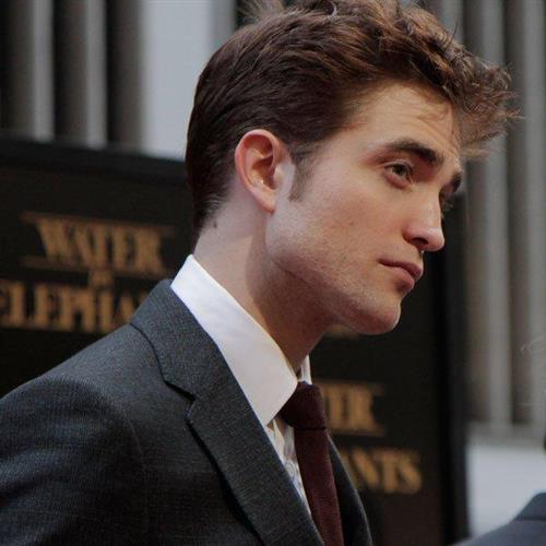 Robert Pattinson