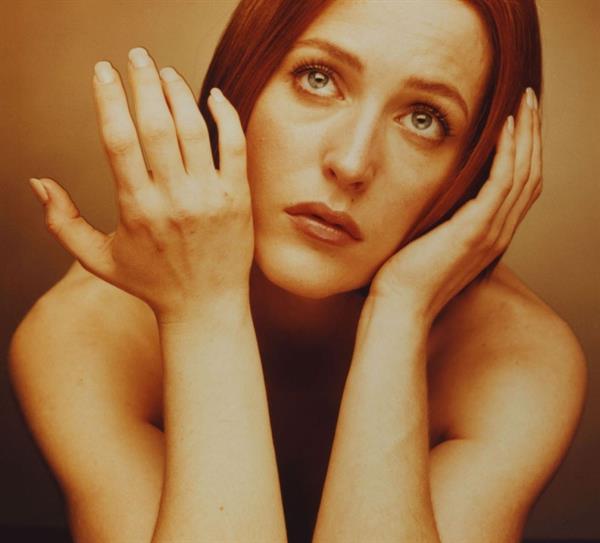 Gillian Anderson