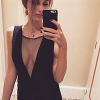 Yulia Rose taking a selfie