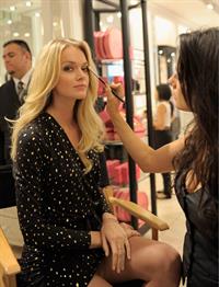 Lindsay Ellingson