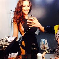 Tianna Gregory taking a selfie