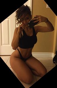 Tianna Gregory taking a selfie