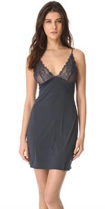 Katarina Ivanovska in lingerie