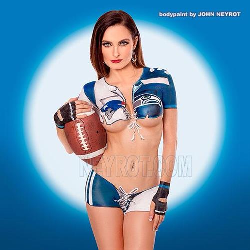 Heather Widle in body paint