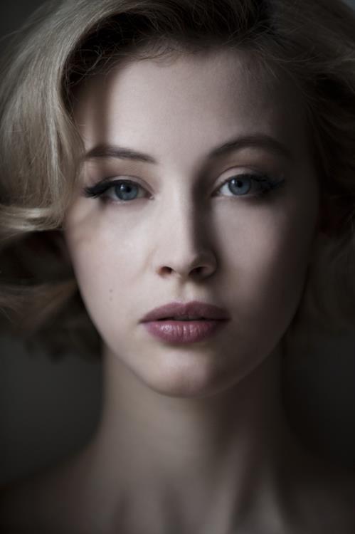 Sarah Gadon