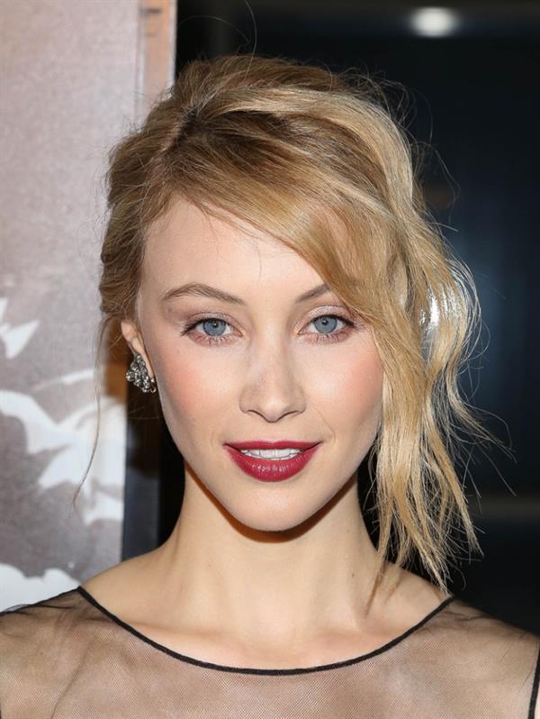 Sarah Gadon