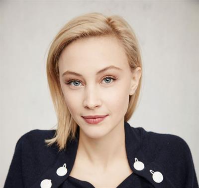 Sarah Gadon