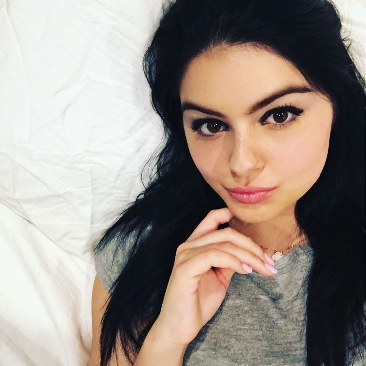 Ariel Winter taking a selfie