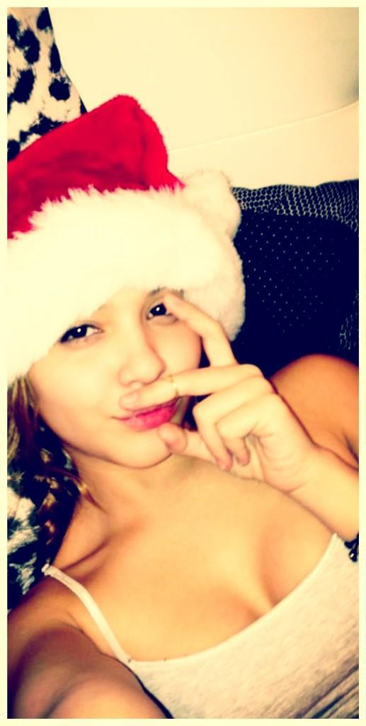 Stella Hudgens taking a selfie