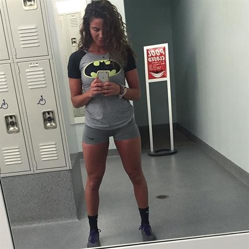 Caroline Sunshineee taking a selfie