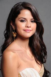 Selena Gomez Teen Choice Awards 2011 studio portraits 