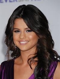 Selena Gomez - Justin Bieber Never Say Never Los Angeles Premiere