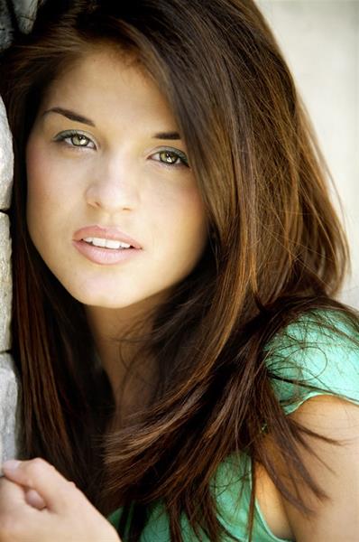 Marie Avgeropoulos