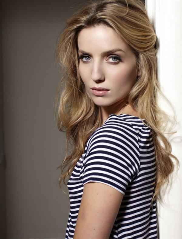 Annabelle Wallis