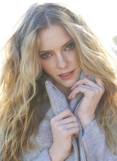 Elle Evans