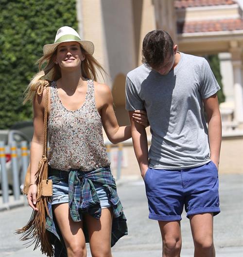 Bar Refaeli Pictures Bar Refaeli spending the afternoon with family in L.A. June 9, 2014
