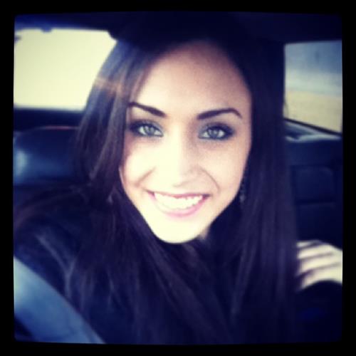 Gracee Belle taking a selfie