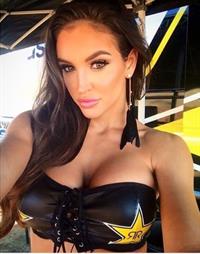 Jaclyn Swedberg taking a selfie