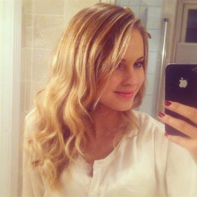 Emilie Voe Nereng taking a selfie