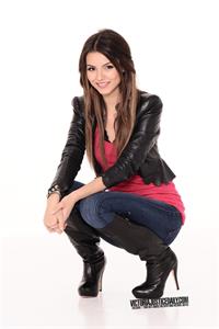 Victoria Justice 2011
