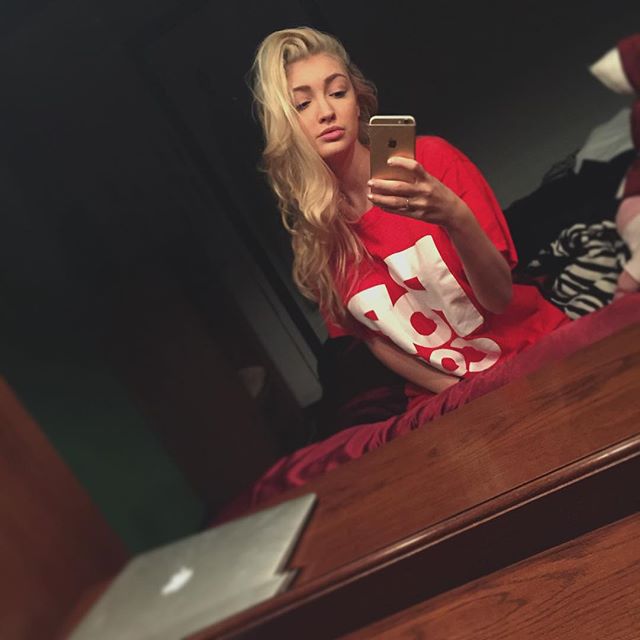 Anna Faith Carlson taking a selfie