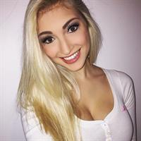 Anna Faith Carlson taking a selfie