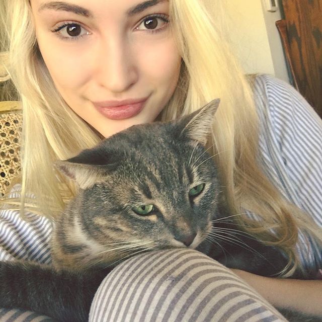 Anna Faith Carlson taking a selfie