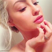 Anna Faith Carlson taking a selfie