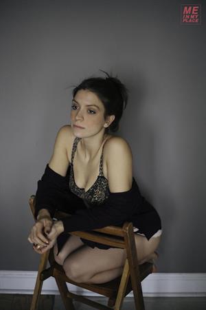 Jillian Rose Reed - Esquire Me in My Place