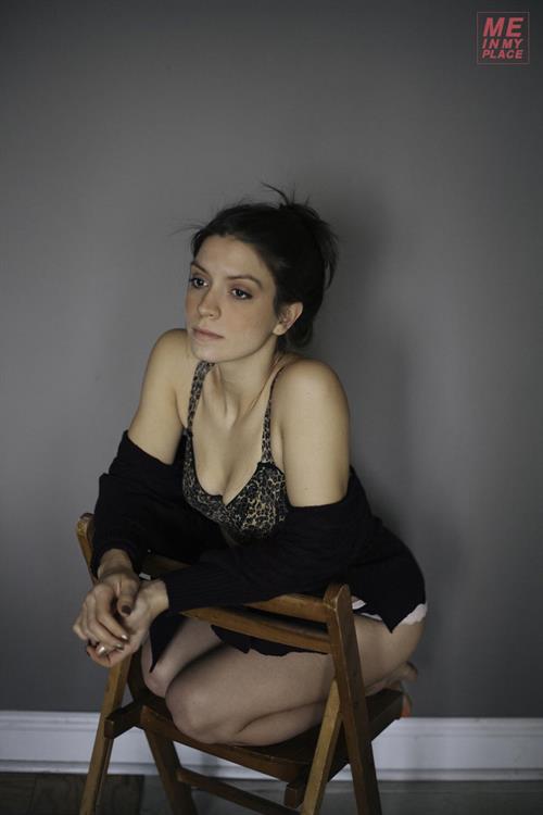 Jillian Rose Reed - Esquire Me in My Place