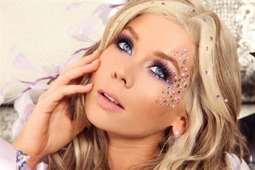 Sheridyn Fisher taking a selfie