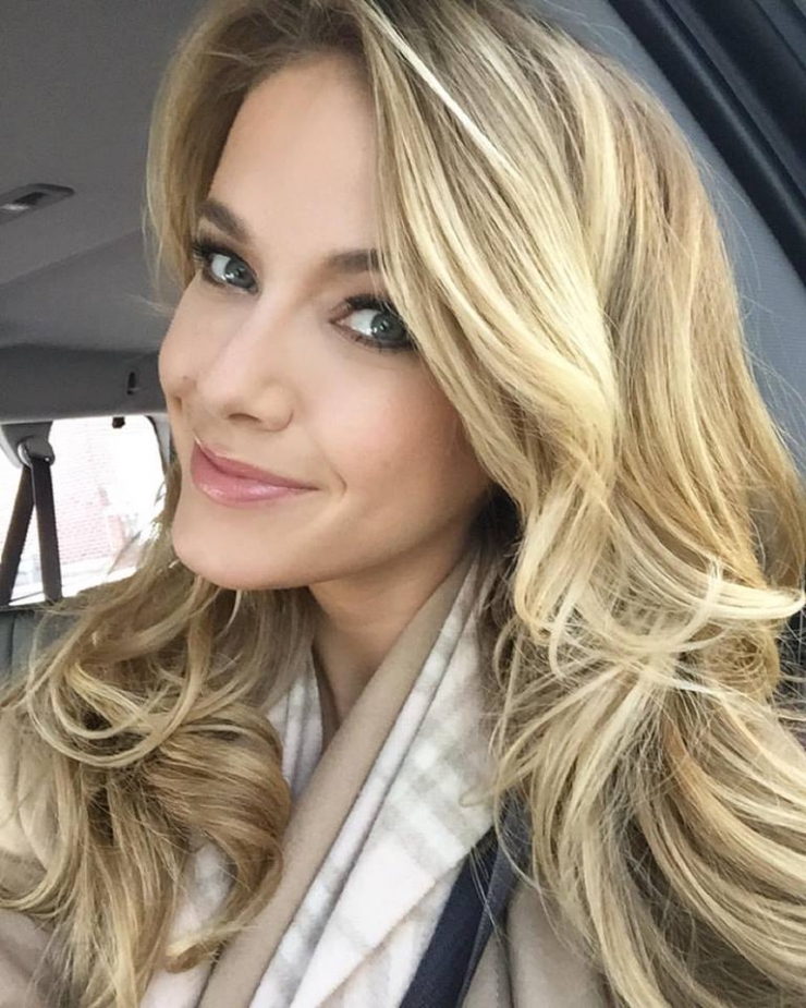 Olivia Jordan taking a selfie