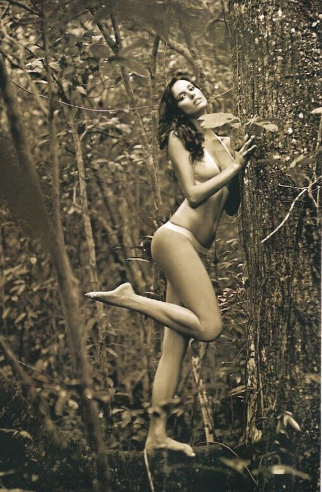 Carol Prates in a bikini