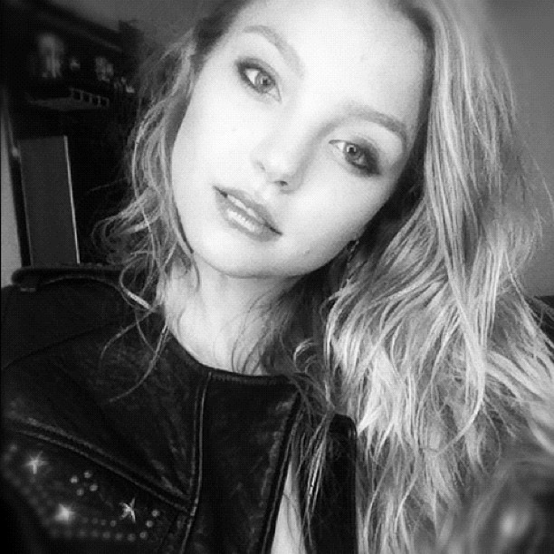 Rachel Hilbert taking a selfie